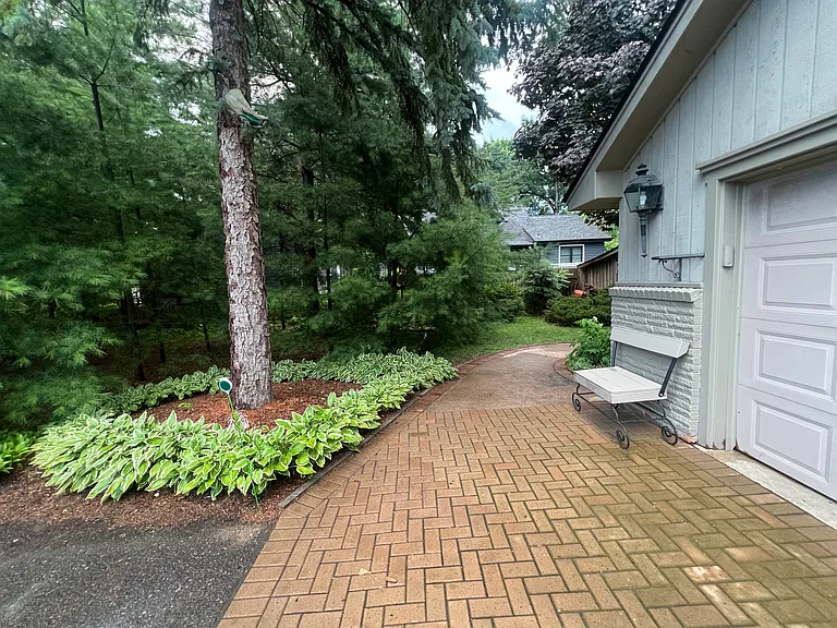 240 McCarrons Blvd N #1 — Photo 15