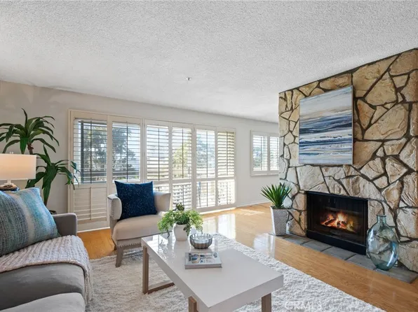 230 S Catalina Ave APT 205, Redondo Beach, CA 90277
