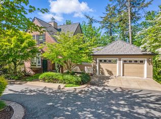 10272 NW Edgewood Dr, Portland, OR 97229