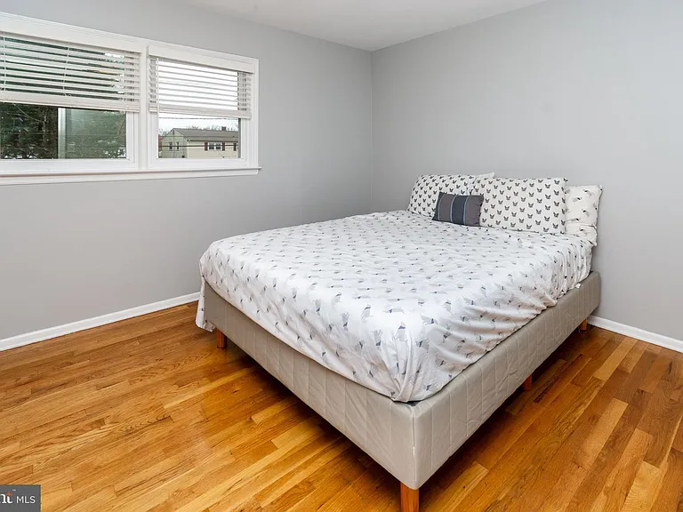 24 Camelia Ct — Photo 33