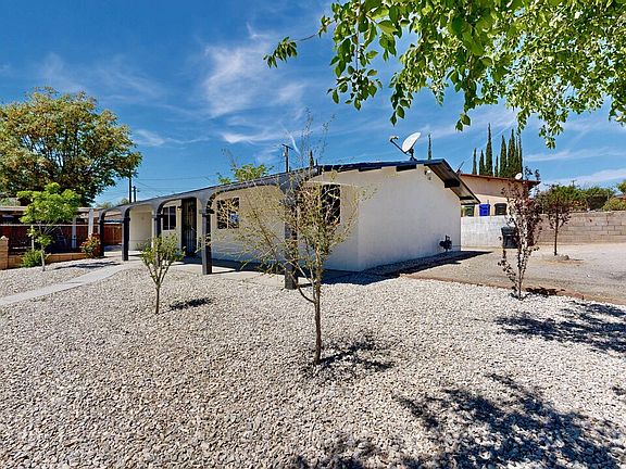 5th image of 15554 Heartsease Ln