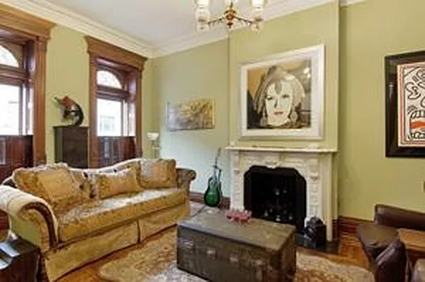 Rented by R New York | media 10