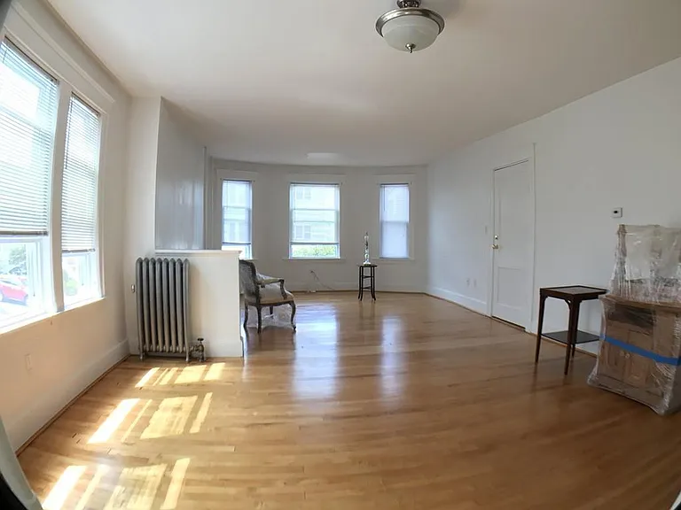 7 Jones St #3 — Photo 11