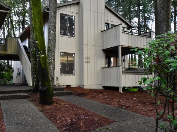 7105 SW Montauk Cir, Lake Oswego, OR 97035
