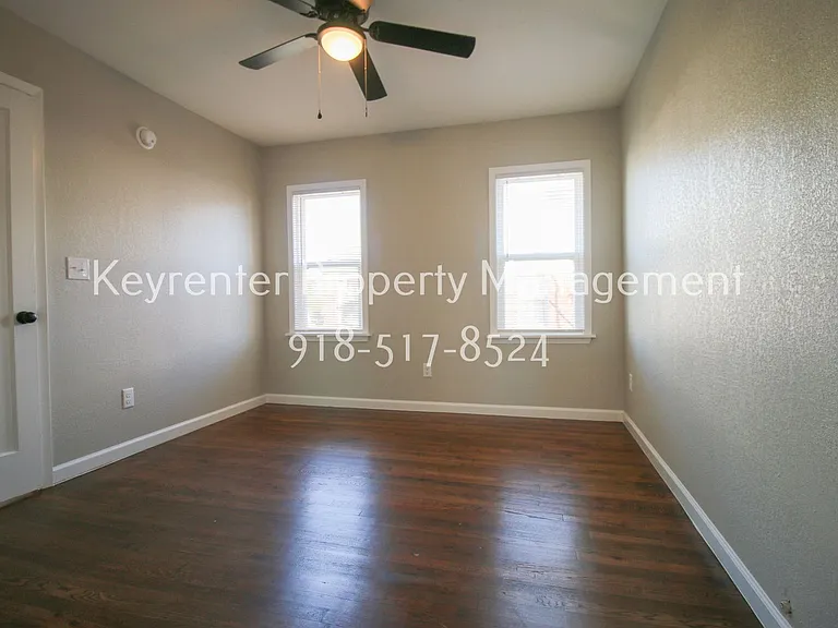 2018 E 12th St Fourplex — Photo 12