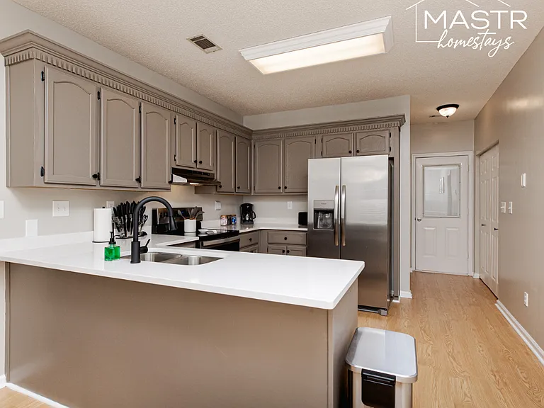 107 Tappan Ct — Photo 6