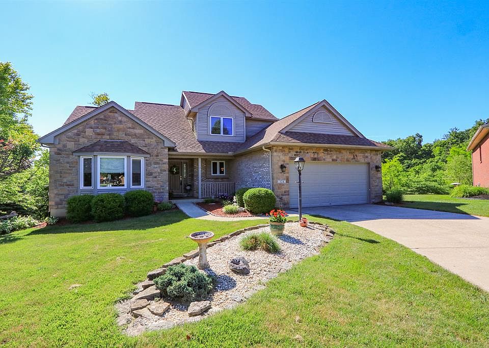 1st image of 124 Whispering Woods Ln