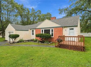 9105 Main St, Clarence, NY 14031