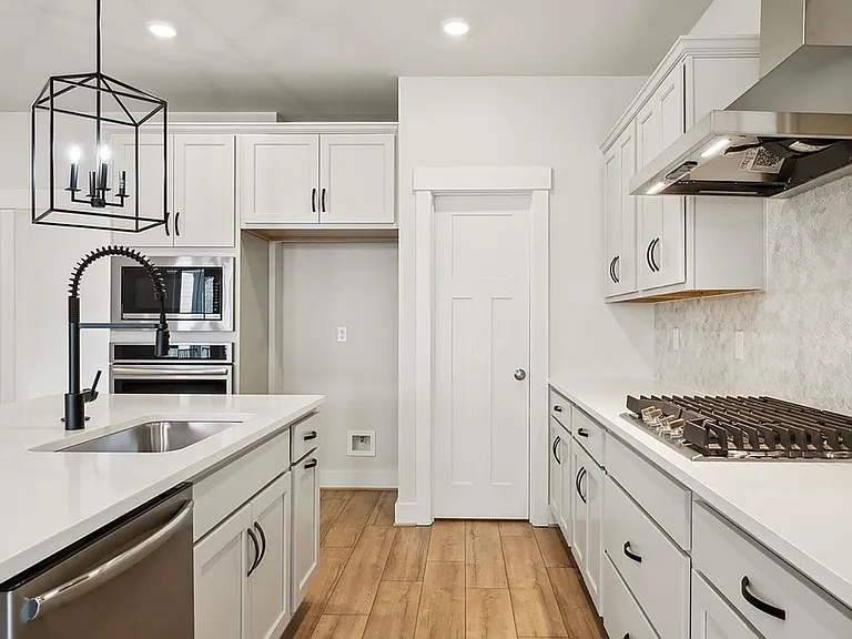 16209 White Oak Tree Ct #16209 — Photo 1