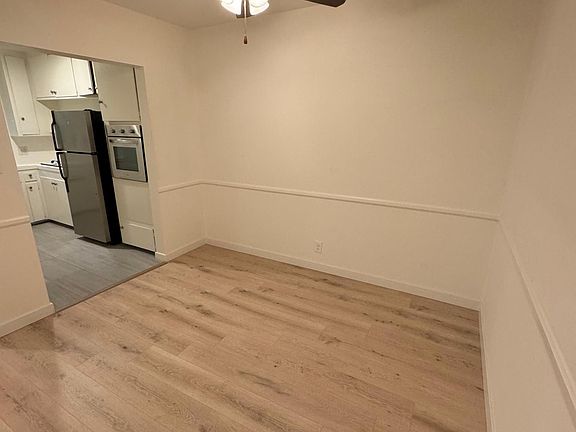 4th image of 855 S Windsor Blvd APT 4