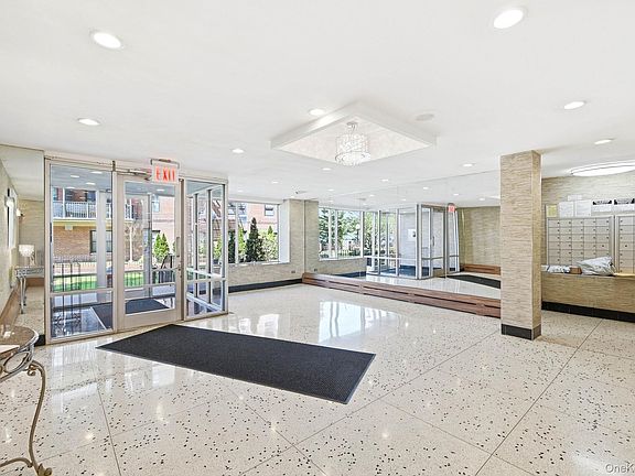 4th image of 1110 Stadium Avenue #5F