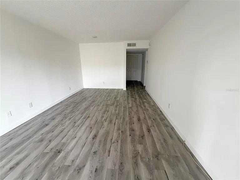 9700 Starkey Rd #322 — Photo 10