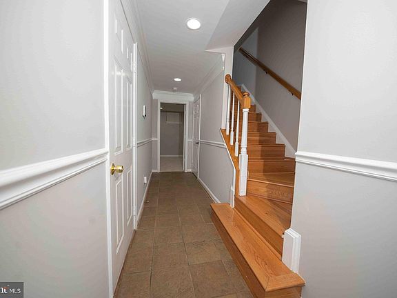 4th image of 2705 Brier Pond Cir