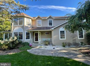 210 Cliffside Dr, Lewistown, PA 17044