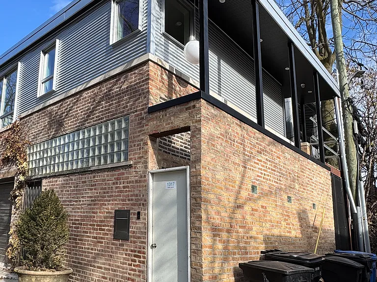 1317 N Leavitt St — Photo 25