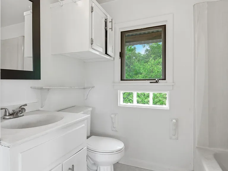 487 Thistle Ln — Photo 12