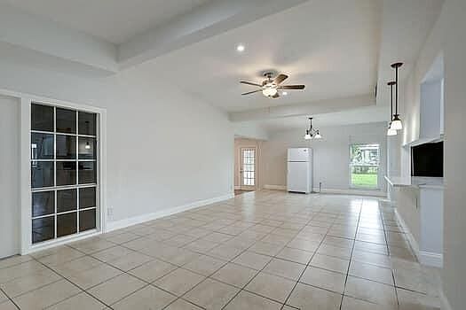 2nd image of 120 SE Prima Vista Boulevard