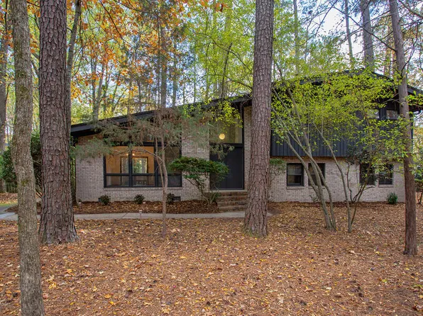 2428 Sedgefield Dr, Chapel Hill, NC 27514