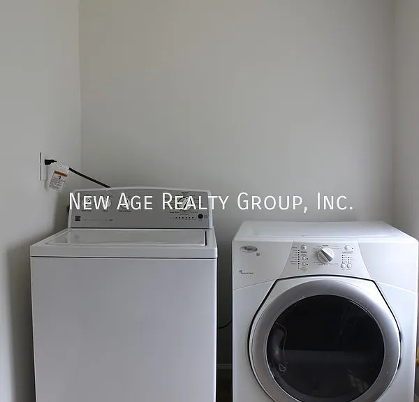 1320 S 51st St — Photo 11