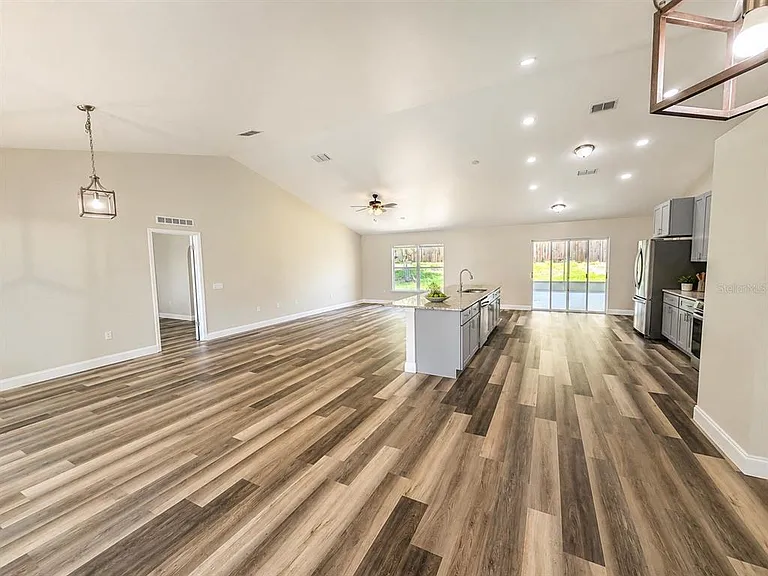 3228 White Blossom Ln — Photo 3