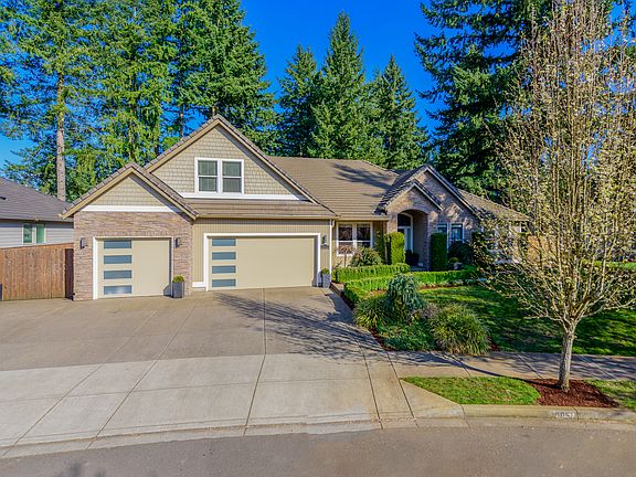 2nd image of 1005 NE 152nd Ave