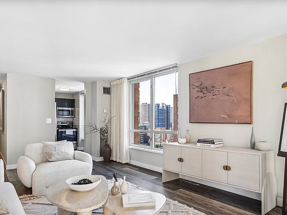 3rd image of 23 E Chestnut St #30D