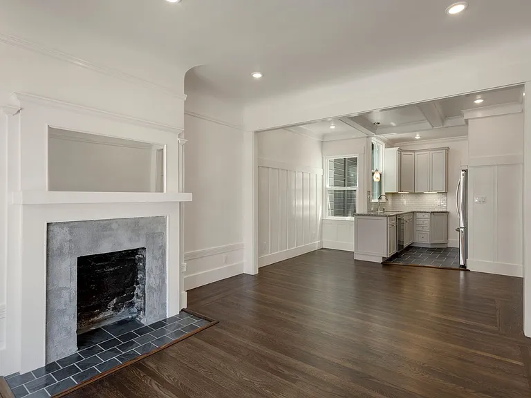 1445 Leavenworth Street — Photo 6