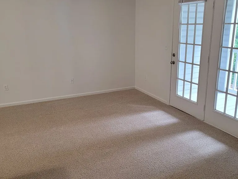 Arlington Apartments — Photo 109