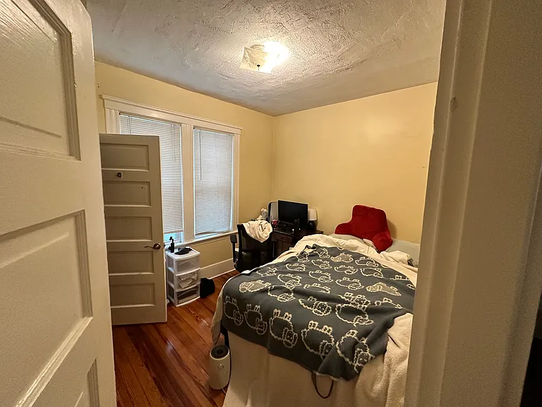17 Dow St #2 — Photo 5