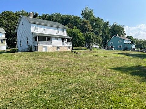 2nd image of 61 Clopper St