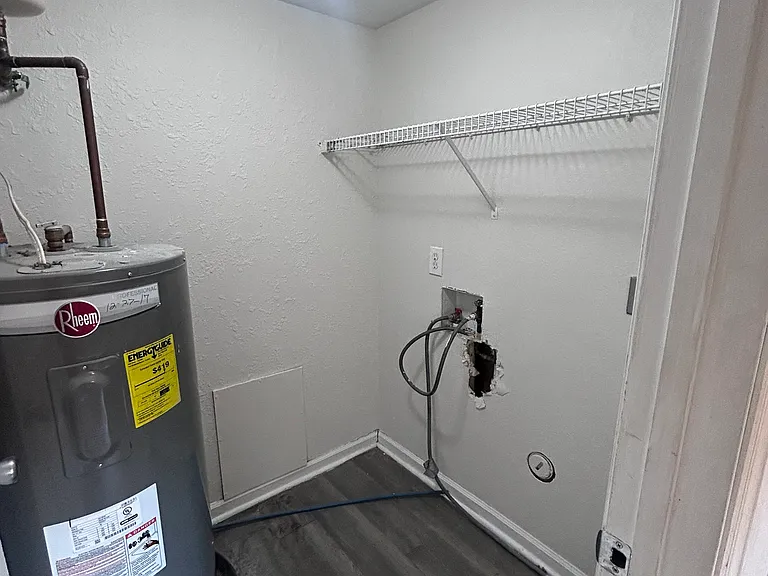 9894 Bettis Estates Ln — Photo 5