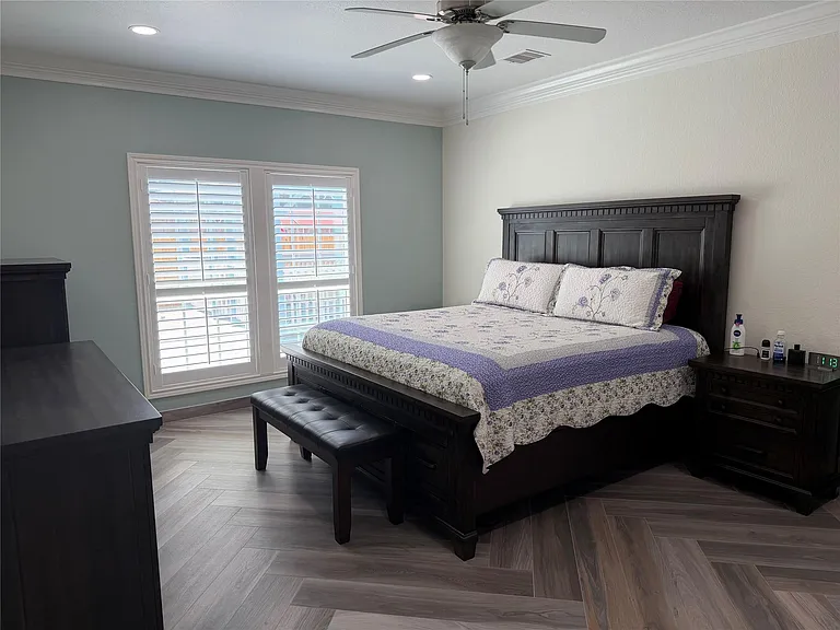 5525 Swan Dr — Photo 8
