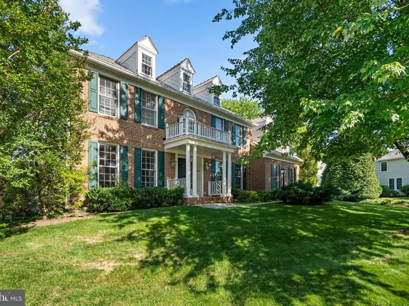 2131 Rose Theatre Cir, Olney, MD 20832