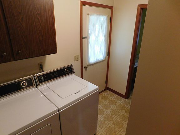 4th image of 13310 Sheffield Dr