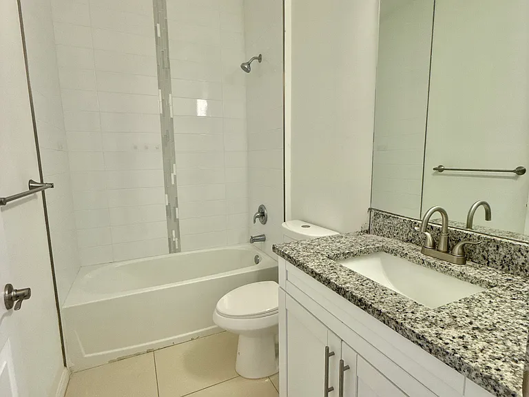 303 Homer Ave S — Photo 9