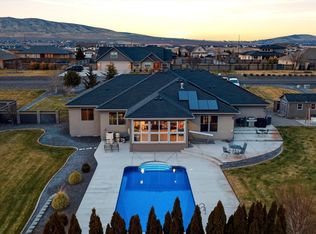 74203 E Reata Rd, Kennewick, WA 99338