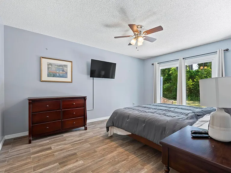1 Brittany Ln #C — Photo 17