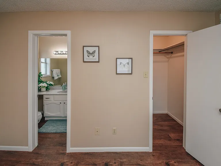 602 Sherwood Dr #C — Photo 7