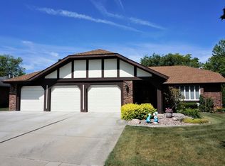 15418 Camelia Ln, Orland Park, IL