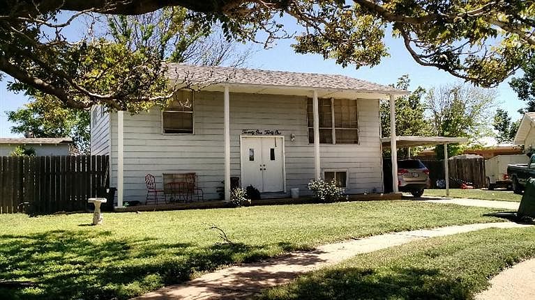 2nd image of 2131 Bellaire Ct