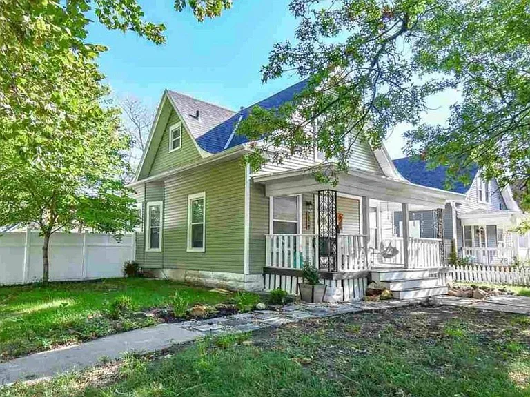 2604 Y St — Photo 36