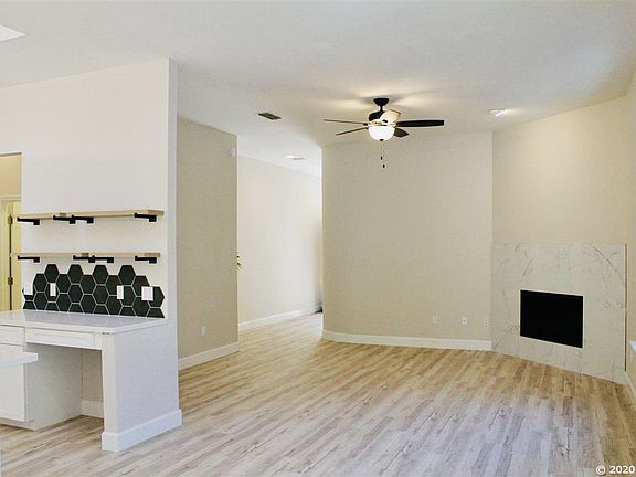 5th image of 9428 SW 39th Ave
