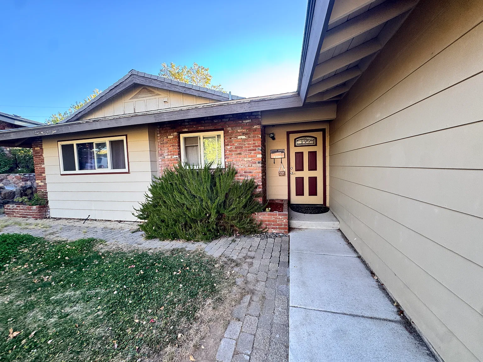 4 bed, 1504 sqft, $3,300 — Photo 4