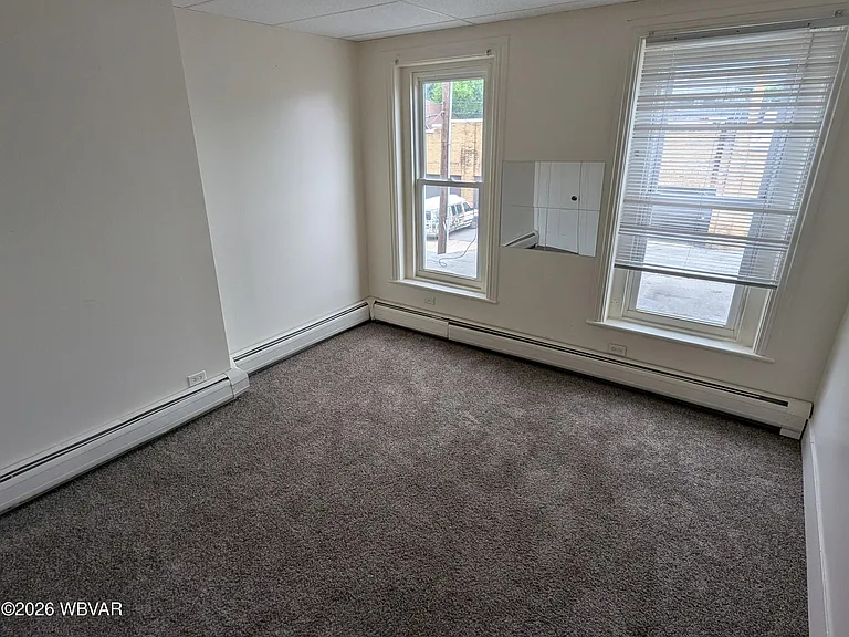 733 Grace St #4 — Photo 7