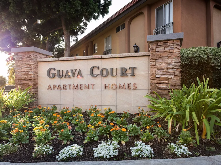 196 Guava Ave Chula Vista CA-Guava Court Apartment Homes Monument