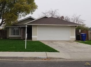 5913 Osborne Ct, Bakersfield, CA 93307