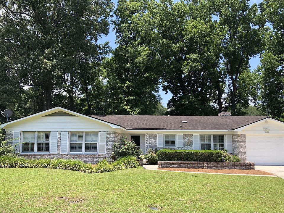 1st image of 2331 W Palmer Dr