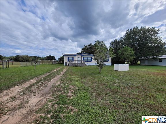 3rd image of 565 Hollybrook Dr