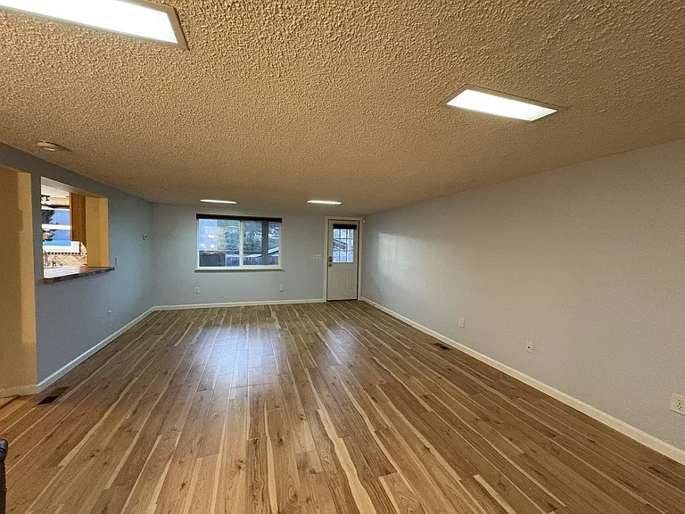 4138 W G St — Photo 8