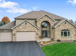 327 Pine St, Beecher, IL 60401